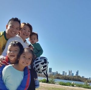 Meet your Posher, Chia